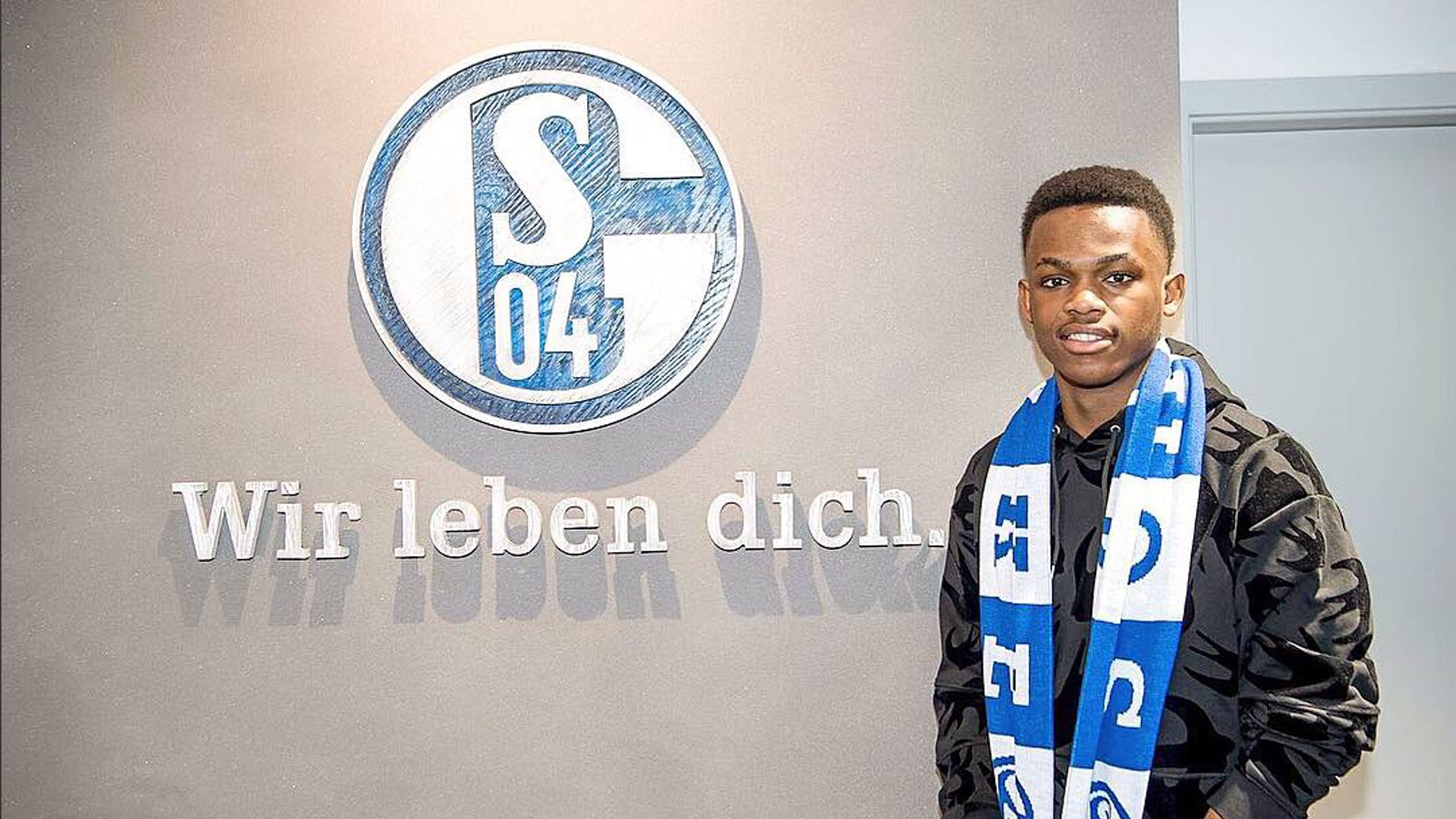 而马竞则展 而马竞则展