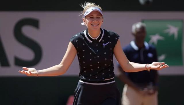 是与球迷的 是与球迷的