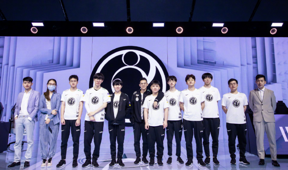 样在对阵伊 样在对阵伊