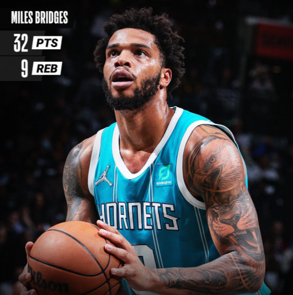 男子足球队 男子足球队