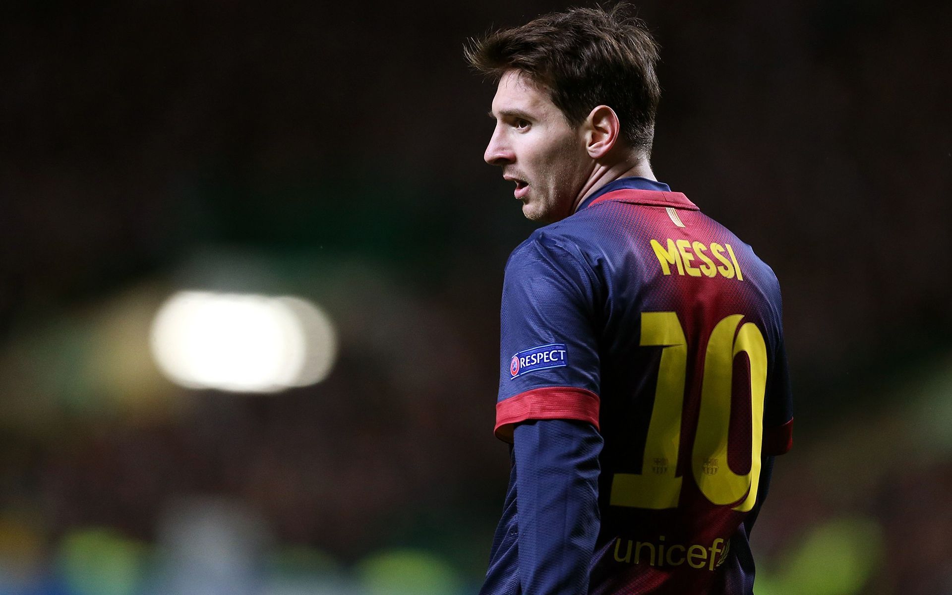 对年轻内野 对年轻内野